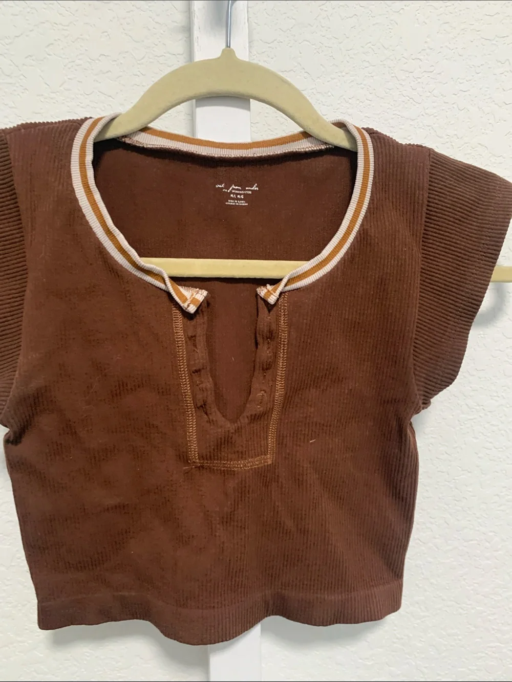 Urban Outfitters Go For Gold Brown Short Sleeve Ribbed Crop Top - Picture 4 of 8
